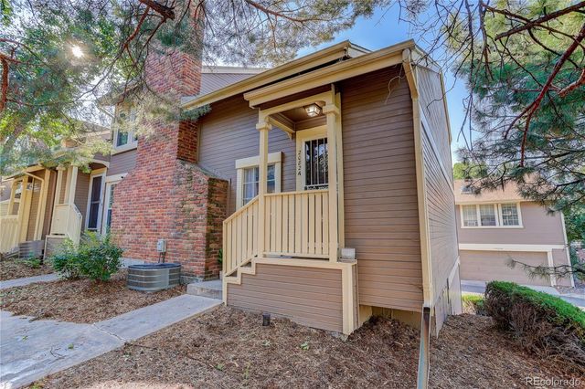 2082 S Helena Street A, Aurora, CO 80013