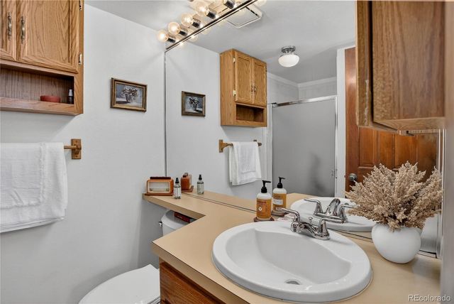 2082 S Helena Street A, Aurora, CO 80013