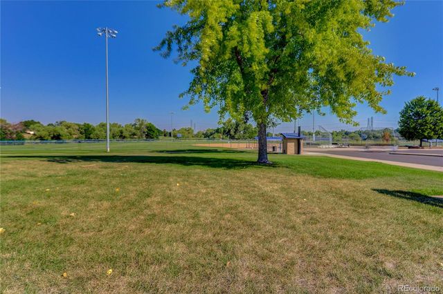 2082 S Helena Street A, Aurora, CO 80013