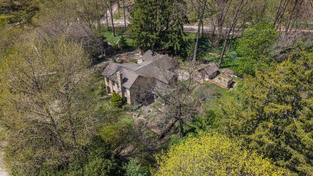 3400 Tally Ho Lane, Madison, WI 53705