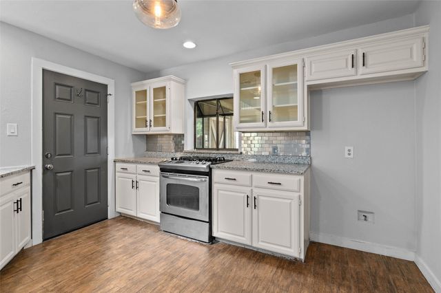 1722 Stonegate Drive, Denton, TX 76205