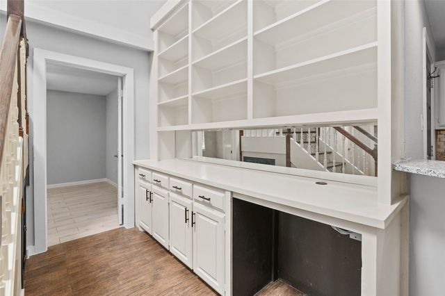 1722 Stonegate Drive, Denton, TX 76205