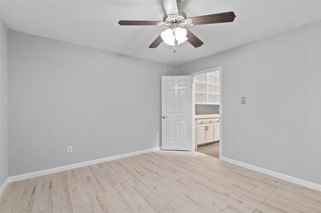 1722 Stonegate Drive, Denton, TX 76205