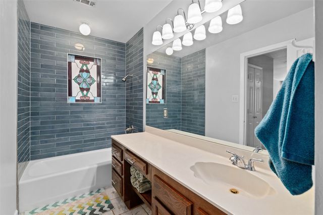 1722 Stonegate Drive, Denton, TX 76205