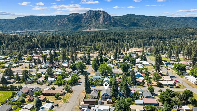 704 Lincoln Avenue, South Cle Elum, WA 98943