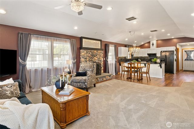 704 Lincoln Avenue, South Cle Elum, WA 98943