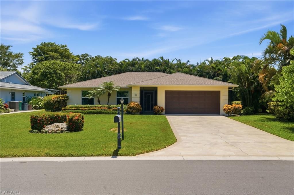 4601 Evergreen Lake RD, NAPLES, FL 34112 — exterior