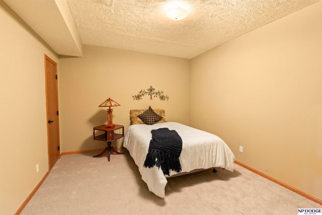 14713 Sprague Street, Omaha, NE 68116