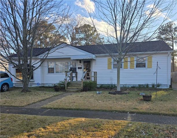 1805 Sunset DR, Norfolk, VA 23503