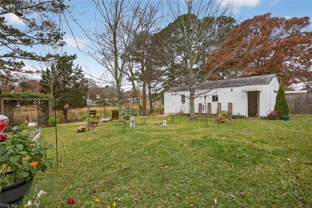 1805 Sunset DR, Norfolk, VA 23503