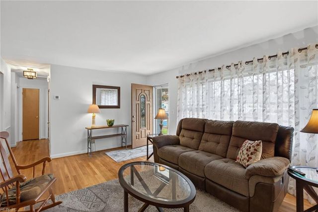 1805 Sunset DR, Norfolk, VA 23503