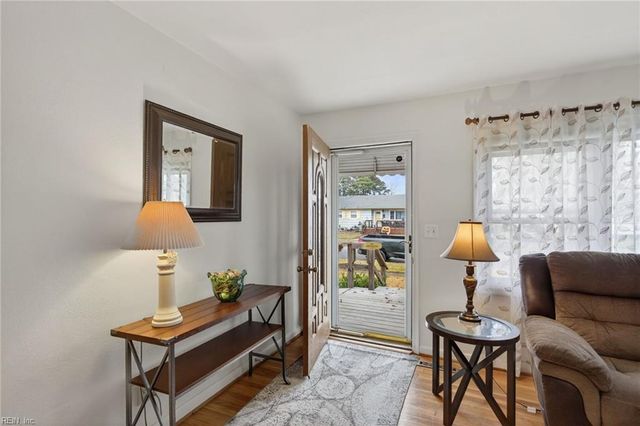 1805 Sunset DR, Norfolk, VA 23503