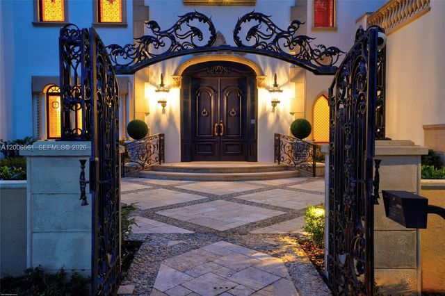 370 Eagle Dr, Jupiter, FL 33477