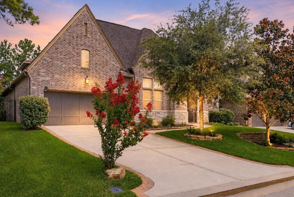 111 N Bimini Twist Circle, Tomball, TX 77375