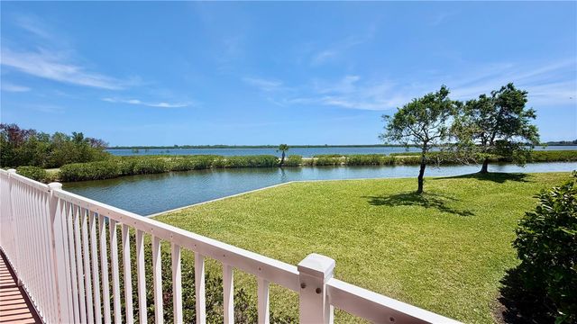 3556 LUCIA DRIVE, Vero Beach, FL 32967