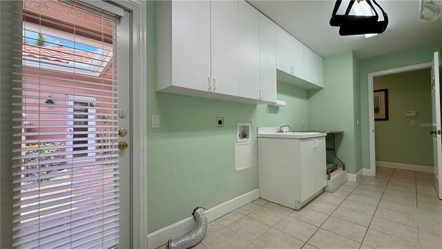 3556 LUCIA DRIVE, Vero Beach, FL 32967