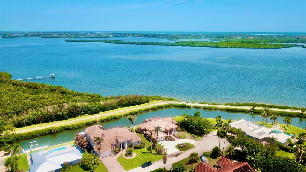 3556 LUCIA DRIVE, Vero Beach, FL 32967