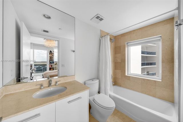 2711 S Ocean Dr 1901, Hollywood, FL 33019