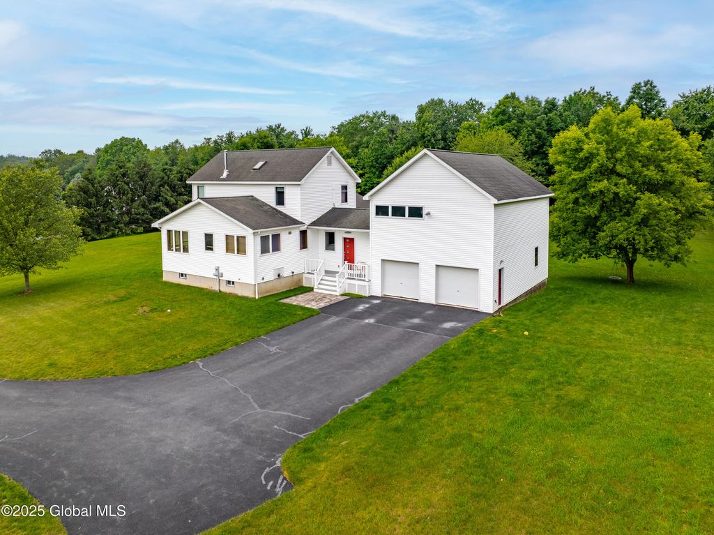 337 Weatherwax Road Road, Poestenkill, NY 12018