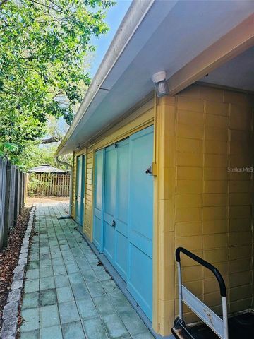 1141 SUNSET POINT ROAD 3, Clearwater, FL 33755