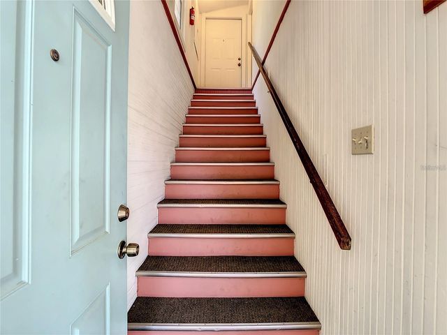 1141 SUNSET POINT ROAD 3, Clearwater, FL 33755