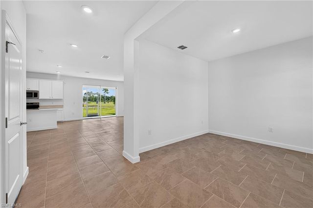 28067 Moonstar CT, Punta Gorda, FL 33955