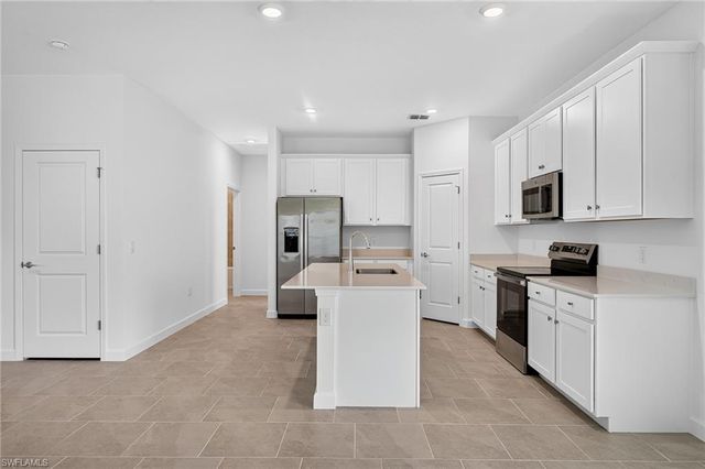 28067 Moonstar CT, Punta Gorda, FL 33955