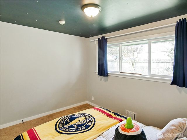 2802 S 304th Street, Federal Way, WA 98003