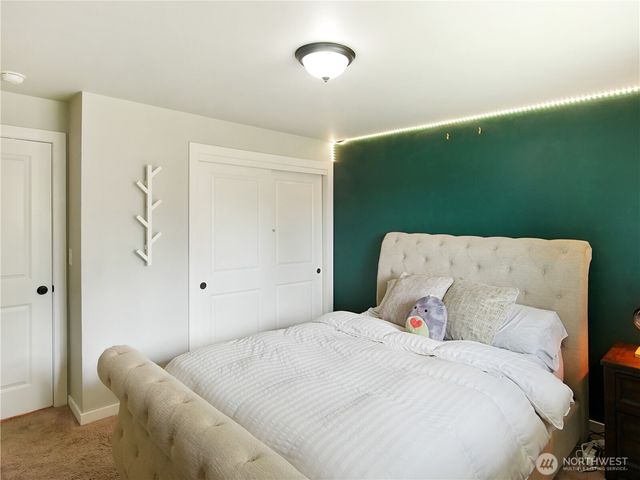 2802 S 304th Street, Federal Way, WA 98003