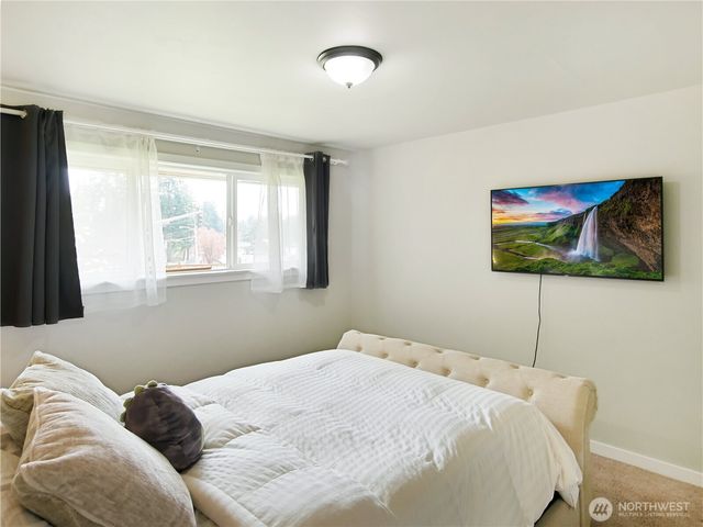 2802 S 304th Street, Federal Way, WA 98003