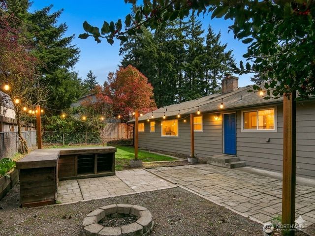 2802 S 304th Street, Federal Way, WA 98003