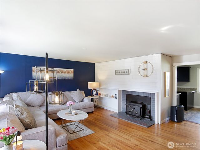 2802 S 304th Street, Federal Way, WA 98003