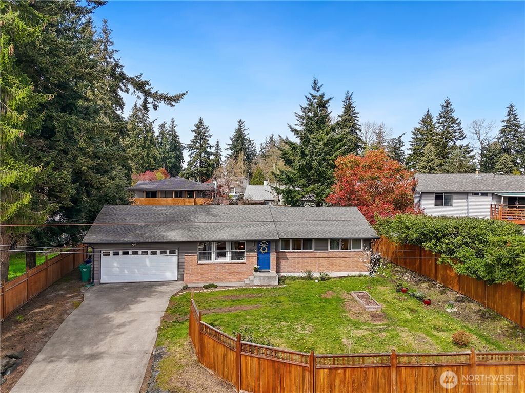 2802 S 304th Street, Federal Way, WA 98003