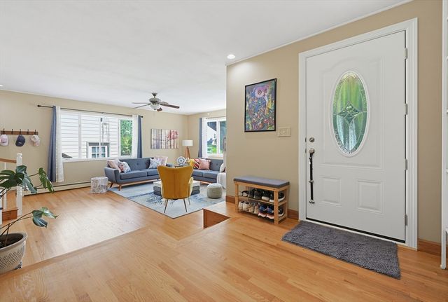 17 Metropolitan Ave, Ashland, MA 01721