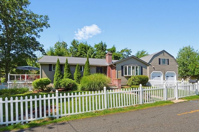 17 Metropolitan Ave, Ashland, MA 01721