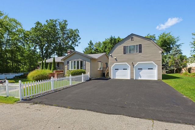17 Metropolitan Ave, Ashland, MA 01721