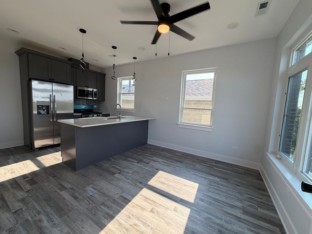 2849 W Monroe Street, Chicago, IL 60612