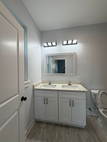 2849 W Monroe Street, Chicago, IL 60612
