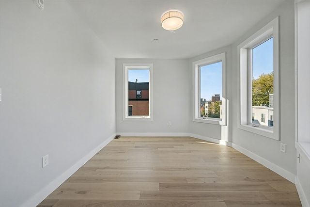 181 Maverick Street 3, Boston, MA 02128