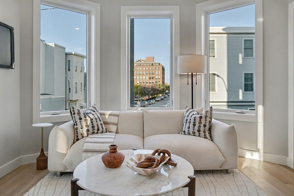 181 Maverick Street 3, Boston, MA 02128