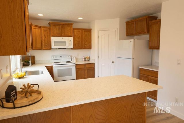 4328 E Vineyard, Nampa, ID 83686