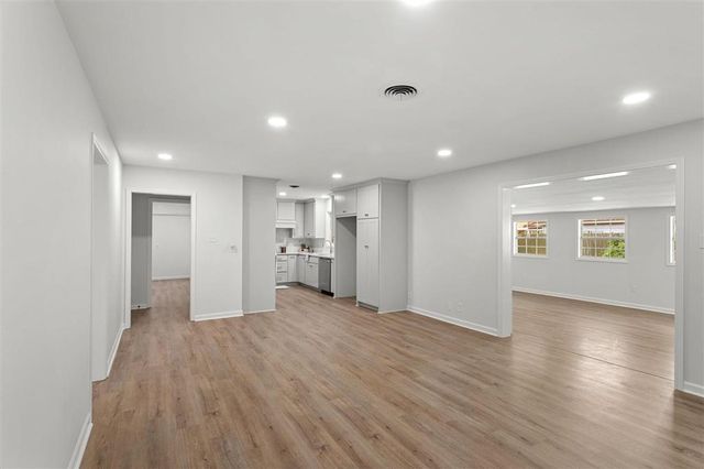 1111 Jefferson Drive, Lake Charles, LA 70605