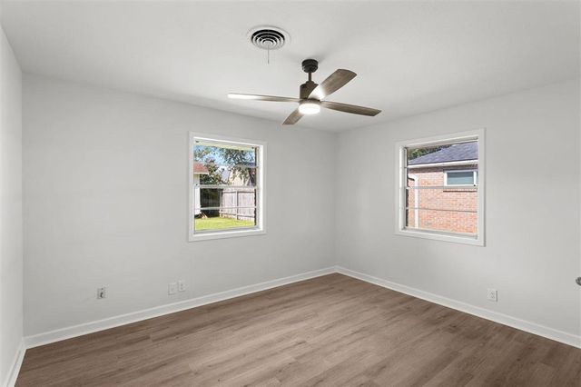 1111 Jefferson Drive, Lake Charles, LA 70605