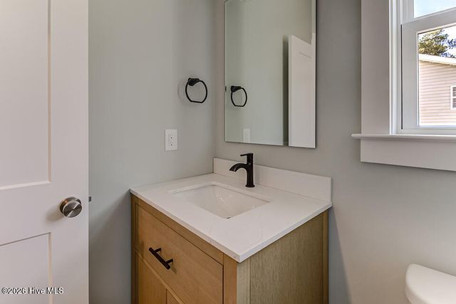 439 Factory Road, Hampstead, NC 28443