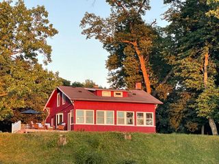 44096 Woodman Drive, Paw Paw Twp, MI 49079