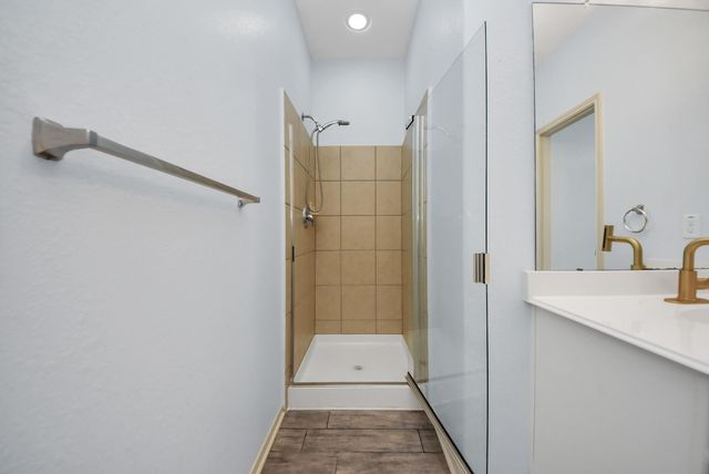8802 Leadore Drive, Houston, TX 77040
