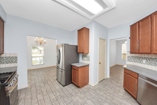 8802 Leadore Drive, Houston, TX 77040