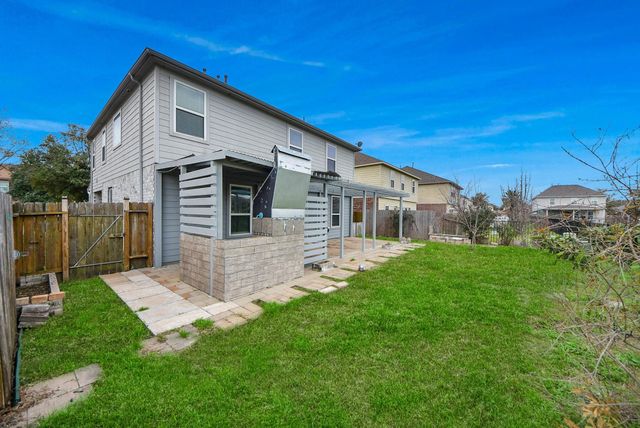 8802 Leadore Drive, Houston, TX 77040