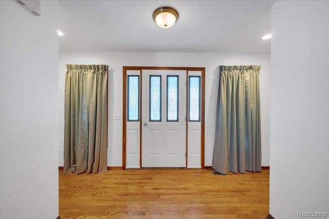 9128 N Linden Road, Clio, MI 48420