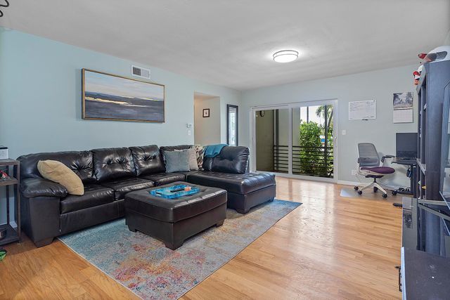 1535 SE 15th Street 206, Fort Lauderdale, FL 33316
